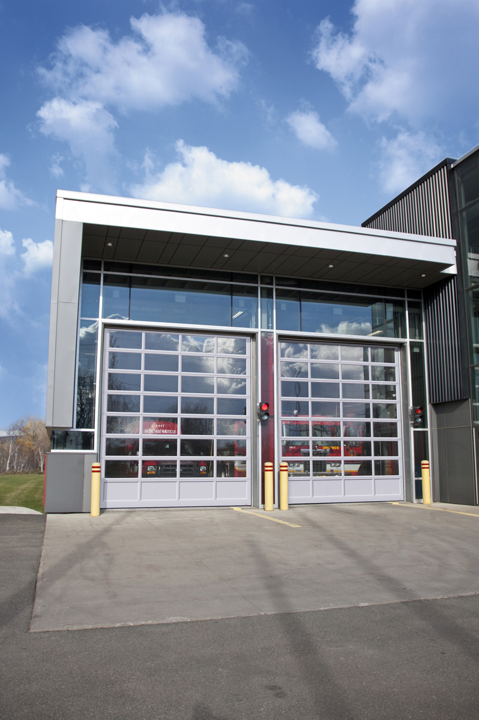 What are the Benefits of Powder Coating a Rolling Steel Door? image rolling steel doors