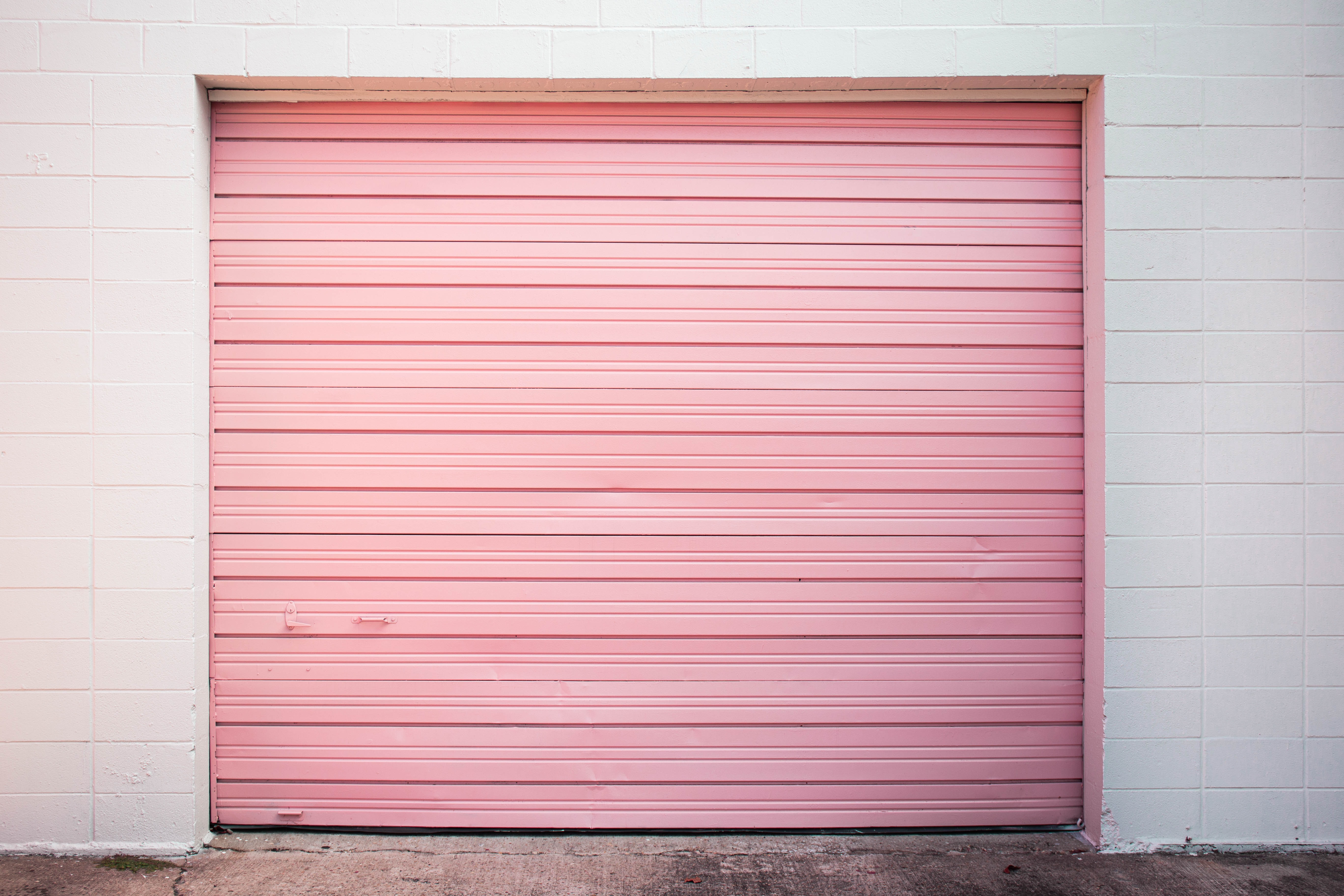 How do Automatic Garage Door Openers Work? image jarrod reed kkF8FRnpDVA unsplash
